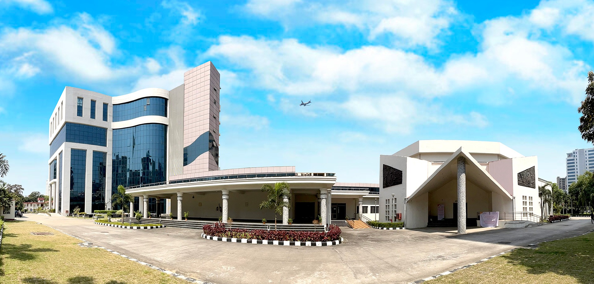 कार्यालय भवन